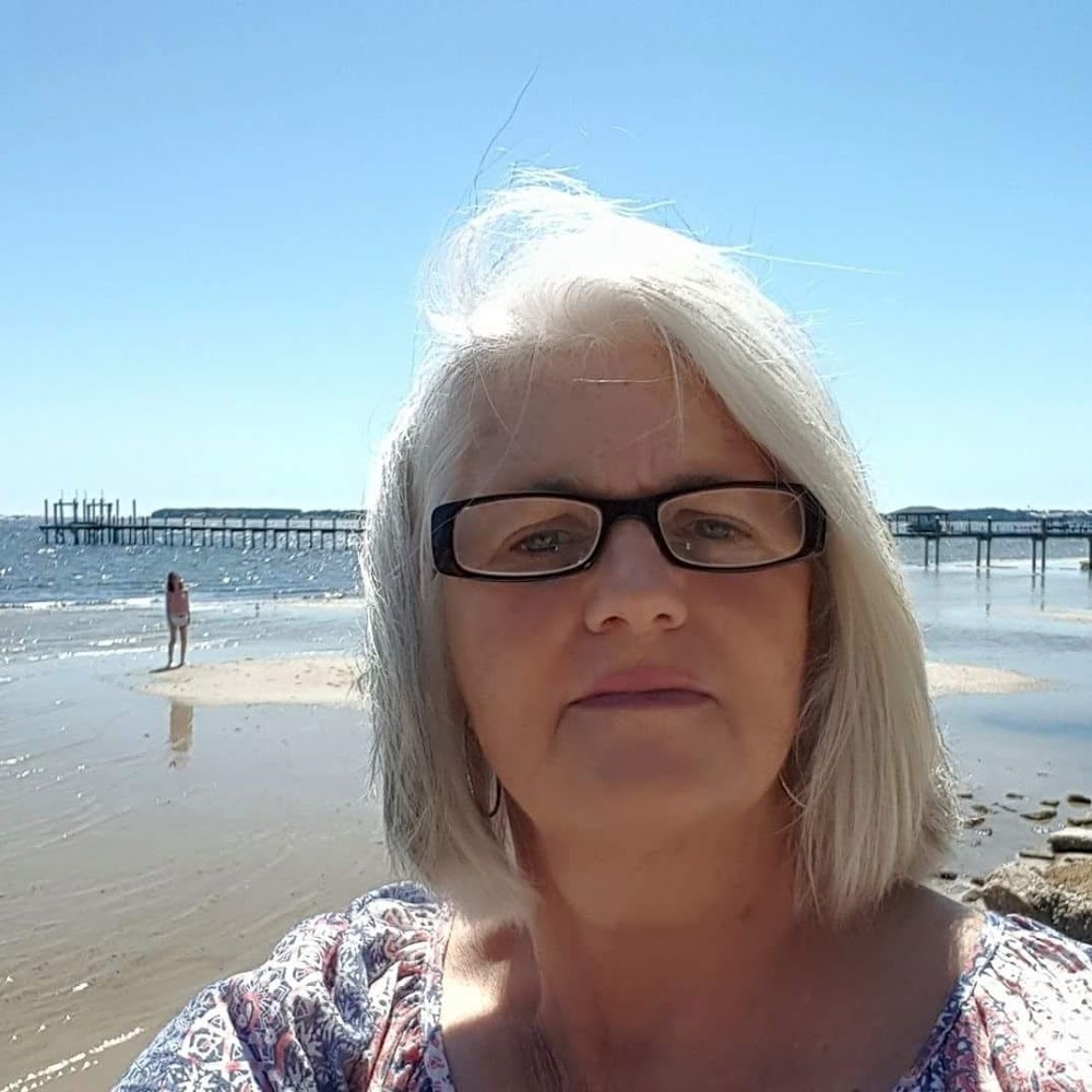 Meet your Posher, Pamela